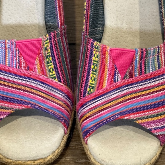 Toms Women's Peep-Toe Wedge Espadrille, Striped, Multi-Color, Size 7, Summer - Picture 2 of 13